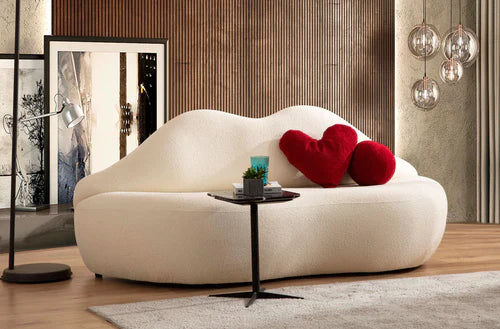 LIPS IVORY BOUCLE LOVESEAT